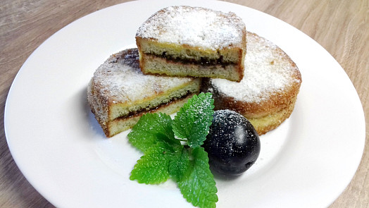 Sladké dobroty z toustového chleba: Připravte si snadné a chutné moučníky