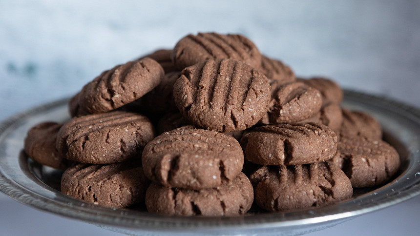 Jak zdobit sušenky? Zkuste 5 rychlých tipů, po kterých vám bude líto je sníst