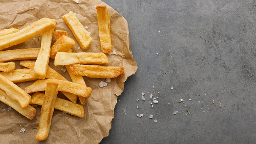 Horkovzdušná fritéza: Prozradíme vám skvělý trik na dokonale křupavé hranolky