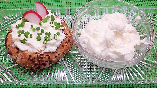 Krémové sýry jsou čerstvé sýry z mléka a smetany. Vychutnejte si jejich svěžest