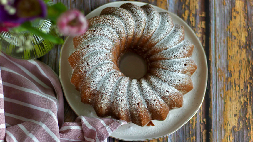Kdy je vhodný čas vyklopit bábovku z formy? Díky našim radám se už nerozpadne