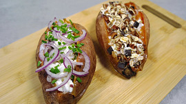 Pečené batáty: Zdravé a chutné jídlo, které lze připravit na slano i na sladko