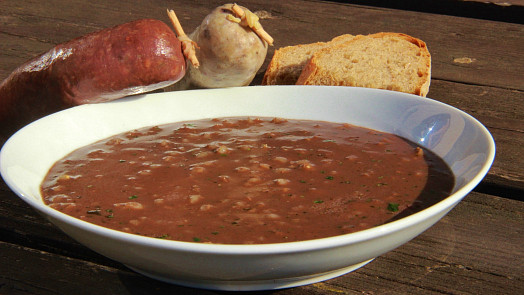 Jak na zabijačkové polévky? Poctivou prdelačku si hravě zvládnete uvařit i doma