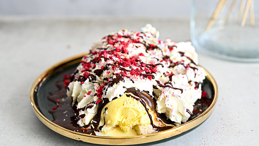 Znáte banana split? Studený banánový dezert vás příjemně ochladí v horkém dni