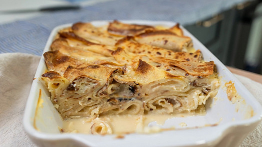 Zapečené palačinky s tvarohem podle ČSN: Zkusíte sladký oběd v chutné obměně?