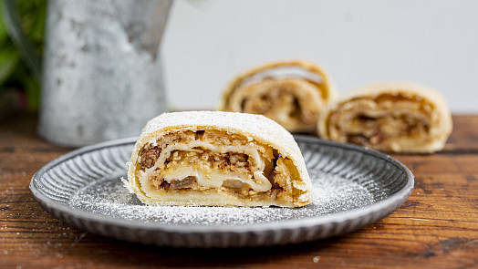 Jablkový závin z jogurtového těsta: Naučte se oblíbenou klasiku našich babiček