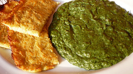 Jak udělat bramborák na plechu? Jednoduché jídlo bez smažení chutná s kysaným zelím