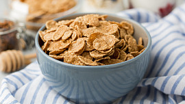 Kukuřičné lupínky: Využít je můžete na sladký i slaný způsob. Který u vás vyhraje?