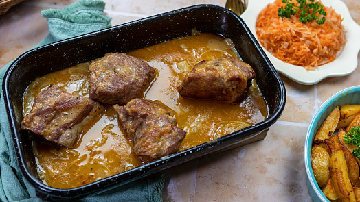 Jak ohřát pečené maso, aby nebylo vysušené? Poradíme vám 4 užitečné tipy