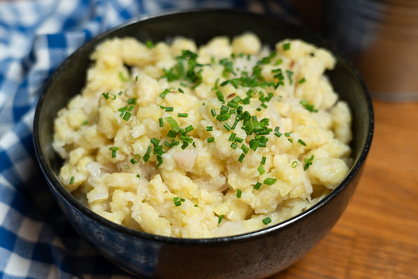 Nastrouhanou bramborou