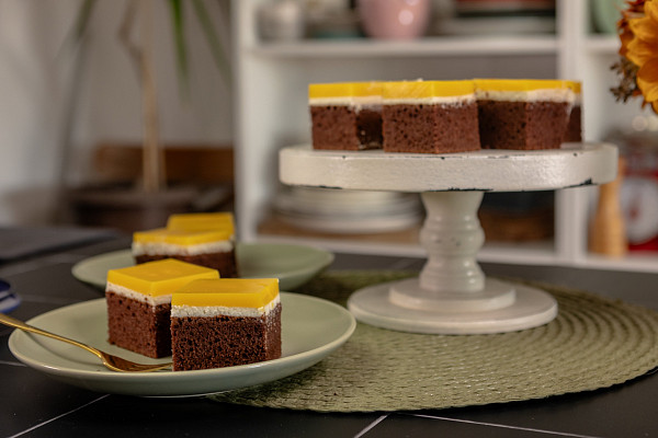 Buchta s tvarohem a želé