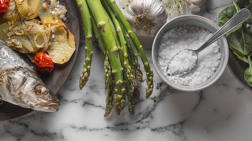 Jaké jsou druhy soli a k čemu jsou vhodné? Objevte nezvyklé gurmánské obměny