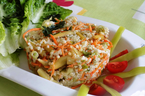 Jáhly se zeleninou a mozzarellou