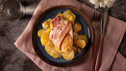 Zapečené brambory se smetanou a kuřecím masem: Konečně zapomeňte na suché maso