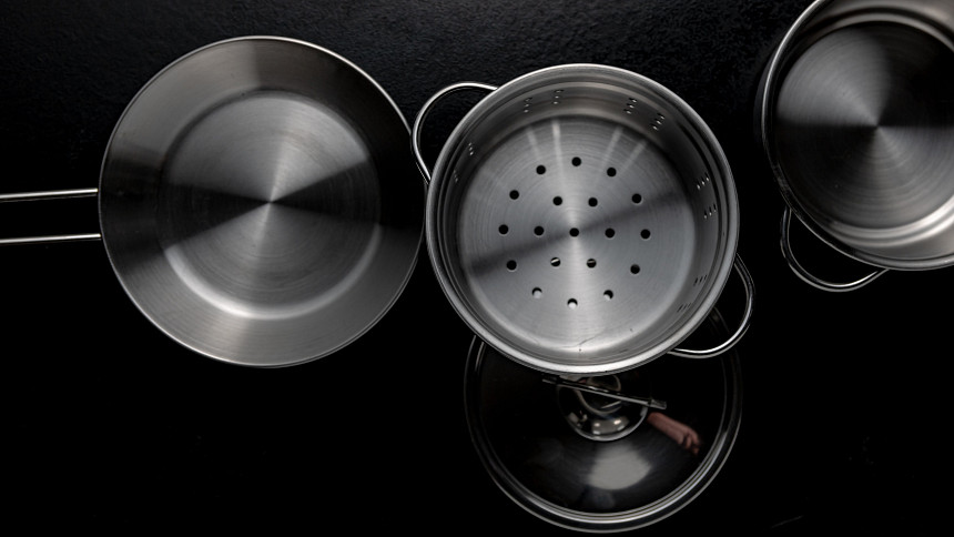 Jak vypálit nerezovou pánev a proč je dobré to udělat? Zjednodušte si smažení