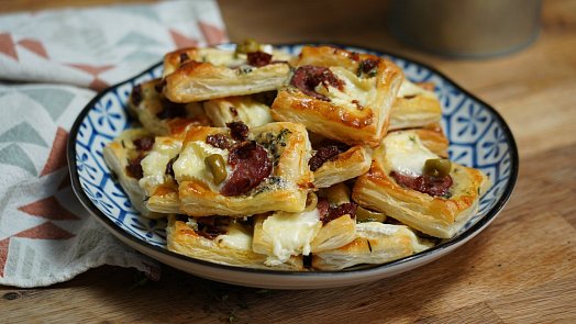 Jak ozdobit kanapky? Tyto 3 varianty udělají z vašeho pohoštění luxusní záležitost