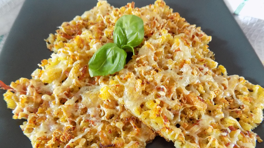 Bramborový třesenec neboli natřásanka je jednoduché a levné jídlo našich babiček