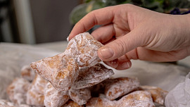 Jogurtové boží milosti: Smažená pochoutka je úzce spjata s masopustem i svátky jara