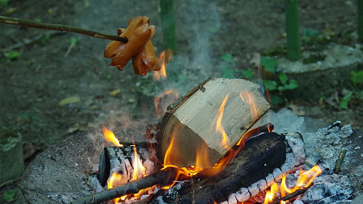 Jak správně nařezat špekáčky? Máme pro vás osvědčený návod pro dokonalý výsledek