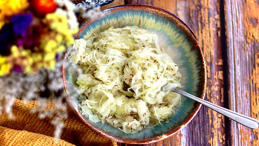 Kysané zelí, zbylé od oběda, můžeme ještě nějakým způsobem zpracovat. Víte, jak?