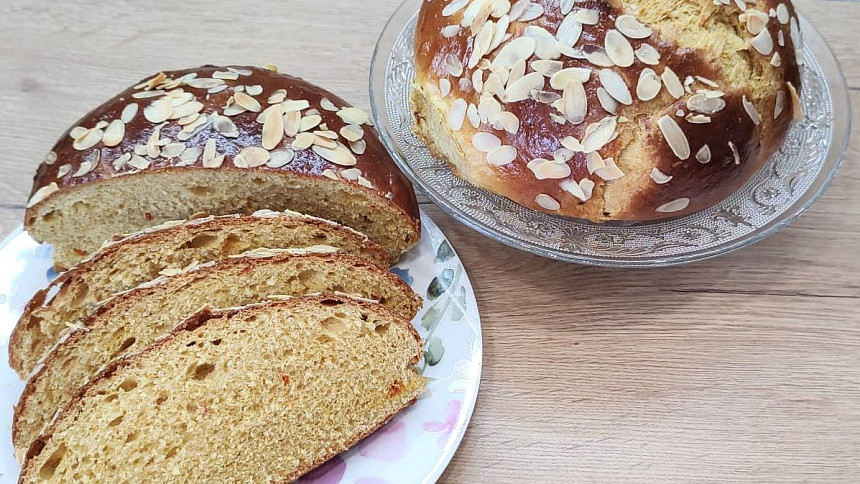 Jak upéct mazanec ze špaldové mouky? Poradíme, jak na chutné velikonoční pečivo