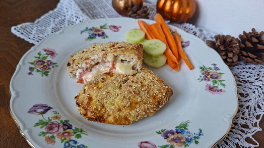 Plněná kuřecí kapsa z horkovzdušné fritézy je virálním receptem. Zkuste ji s námi