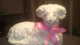 Jak dlouho péct velikonočního beránka, aby se povedl? Radíme začátečníkům