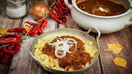 25 jídel, která budou druhý den ještě lepší: Uvařte rovnou na dva dny a pochutnejte si