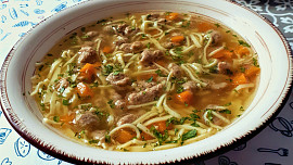 Z jakého masa je ten nejlepší vývar? Většina z nás to ví už od útlého dětství