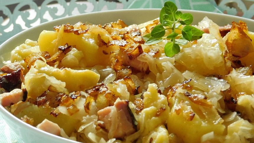 Uhlířina: Pamatujete na babiččinu kuchyni? Připomeňte si ji tímto levným pokrmem