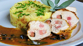 Jak a čím špikovat maso? Nemusíte použít jen slaninu. Zelenina bude také chutnat