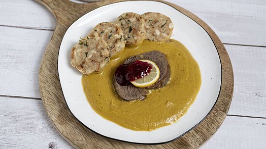 Jaké maso zvolit ke svíčkové omáčce? Na výběr máte z vícero vhodných možností