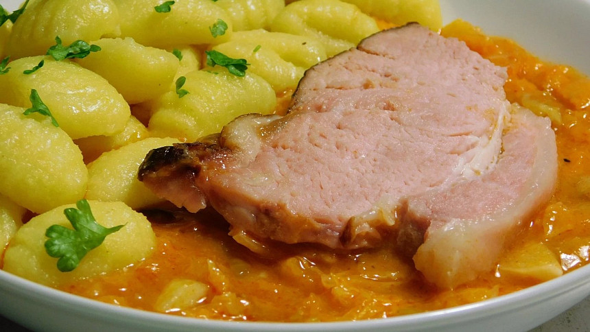 Jak vařit uzené maso? Naučte se ho připravit tak, aby si zachovalo svou výtečnou chuť