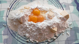 Jak vybrat správnou mouku na pečení? Rozhodují vlastnosti moučníků a pečiva