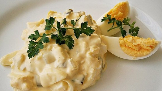 Co s velikonočními vejci z pomlázky? Začaly dny vařených vajíček a pokrmů z nich