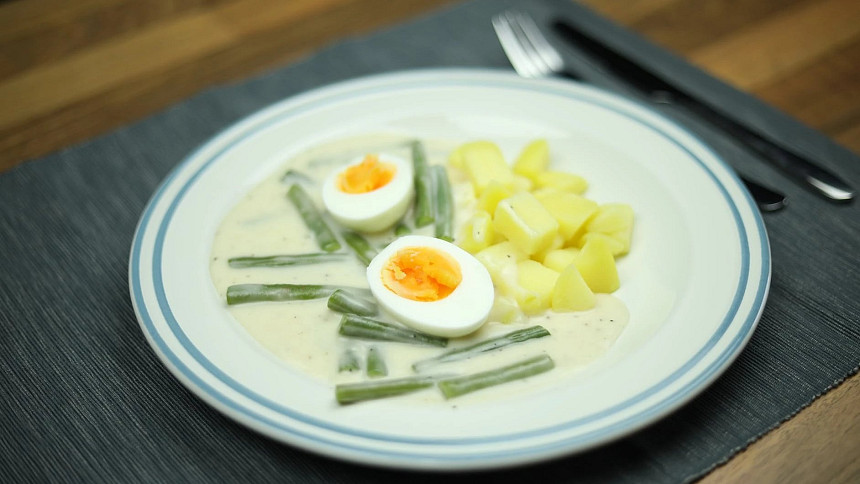 Čím nahradit smetanu při vaření? Kromě rostlinných alternativ jsou i jiné možnosti