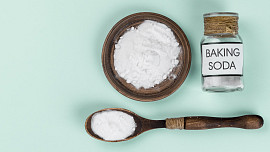 Rozdíl mezi kypřicím práškem a jedlou sodou: Odlišuje je nejen reakce na prostředí