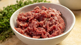 Co přidat do mletého masa, aby bylo šťavnaté? 4 triky pro dokonalý výsledek