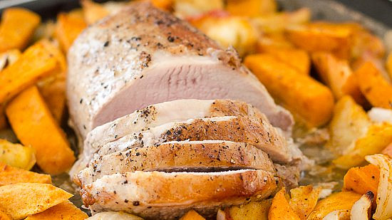 Proč krájet maso proti vláknu? Naučte se mu zachovat nejlepší šťavnatost a jemnost