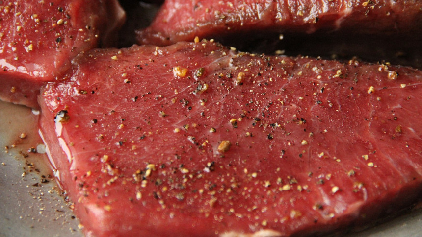 Jak poznat čerstvé maso? 4 jednoduché kroky, které vás v obchodě i doma nezklamou