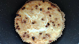 Tvarohový koláč: Napoprvé remoska stačí, ale podruhé už sáhnete po velkém plechu