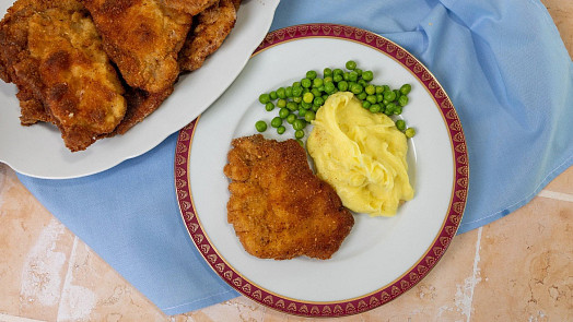 Smažená vepřová žebírka podle ČSN: Dobrota v trojobalu nadchne mlsné jazýčky