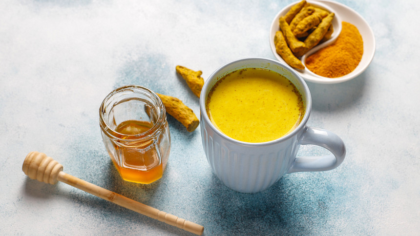 Zlaté mléko: Znáte tajemství ajurvédského nápoje a způsoby jeho využití v kuchyni?