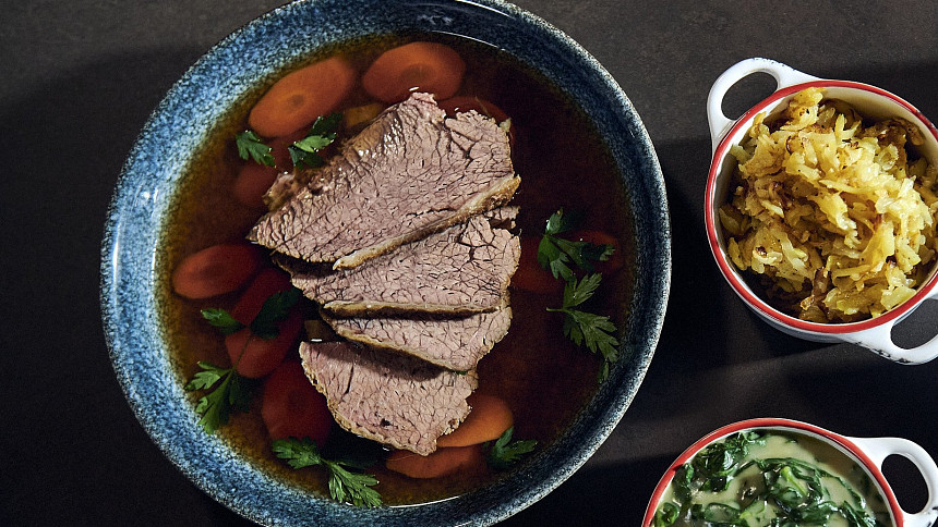 Naučte se poctivý silný vývar podle Petra Hajného a dejte svým omáčkám novou úroveň