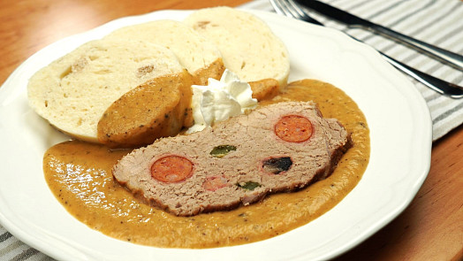 Jak na hamburskou kýtu jako od babičky? S naším návodem ji zvládne i začátečník