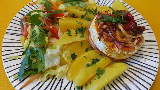 Rychlá delikatesa bez grilu: Hermelín z horkovzdušné fritézy musíte vyzkoušet
