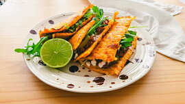 Mrkvové tacos z trouby s vůní sýra připravíte snadno a naplníte podle své chuti