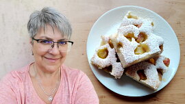 Tradiční hrníčková bublanina: Babiččin recept na nadýchaný moučník s ovocem