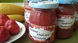 Sladká vzpomínka na léto ve skleničce: Jahodová marmeláda s banány vám učaruje