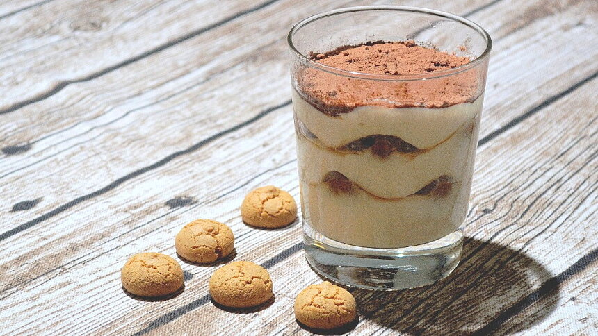 Slyšeli jste o skyramisu? Svěží dezert z dostupných surovin vás prostě nadchne!